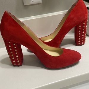 Red Jessica Simpson pumps